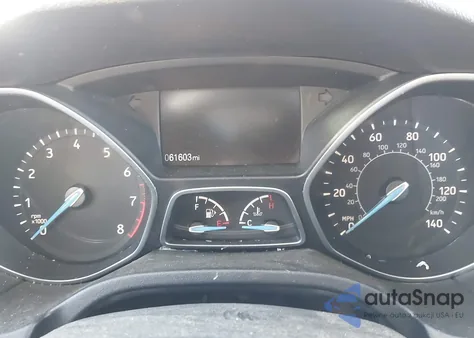 2015 Ford Focus S z USA, uszkodzony, nr VIN 1FADP3E26FL357995